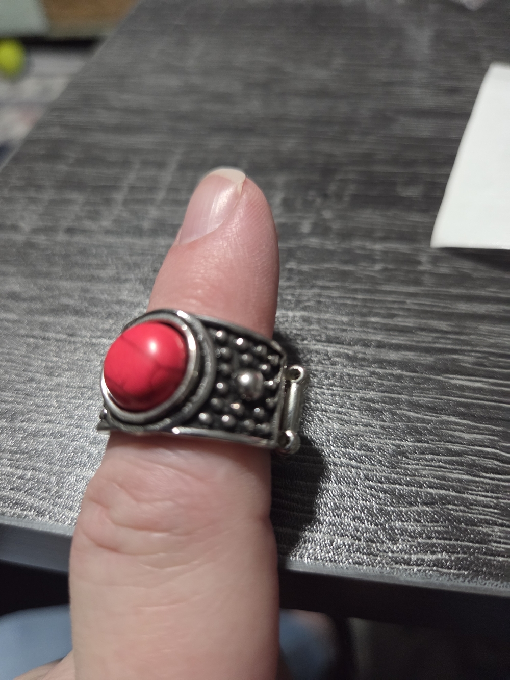 252# paparazzi Red Stone Accent Ring
